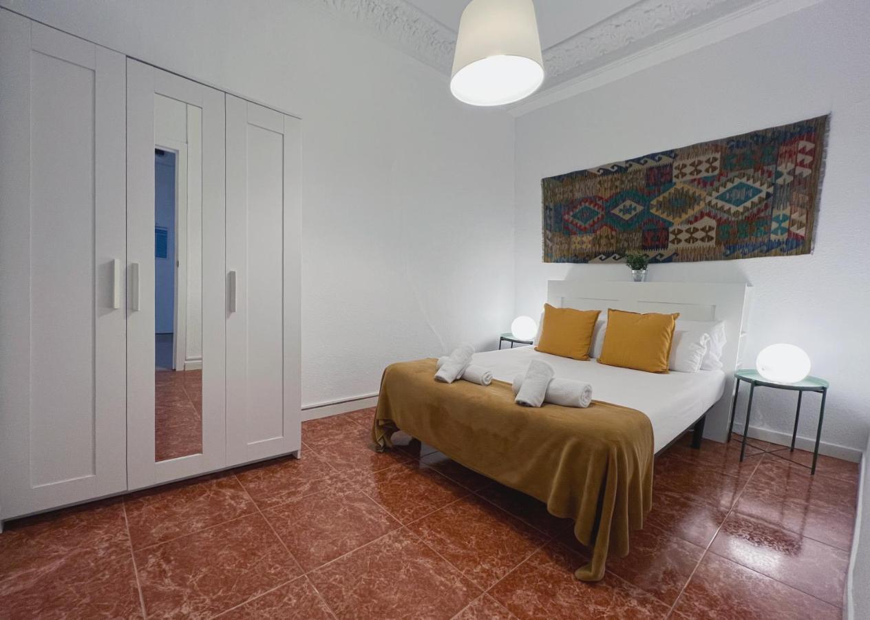 Stay U-Nique Apartments Casanova Barcelona Exterior foto